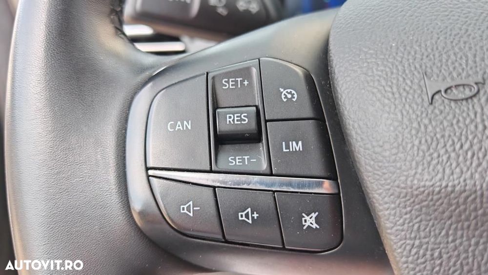 Ford Focus - 27