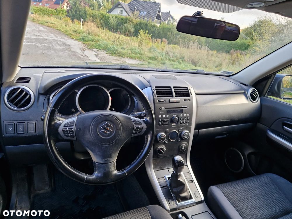 Suzuki Grand Vitara 2013 photo 5