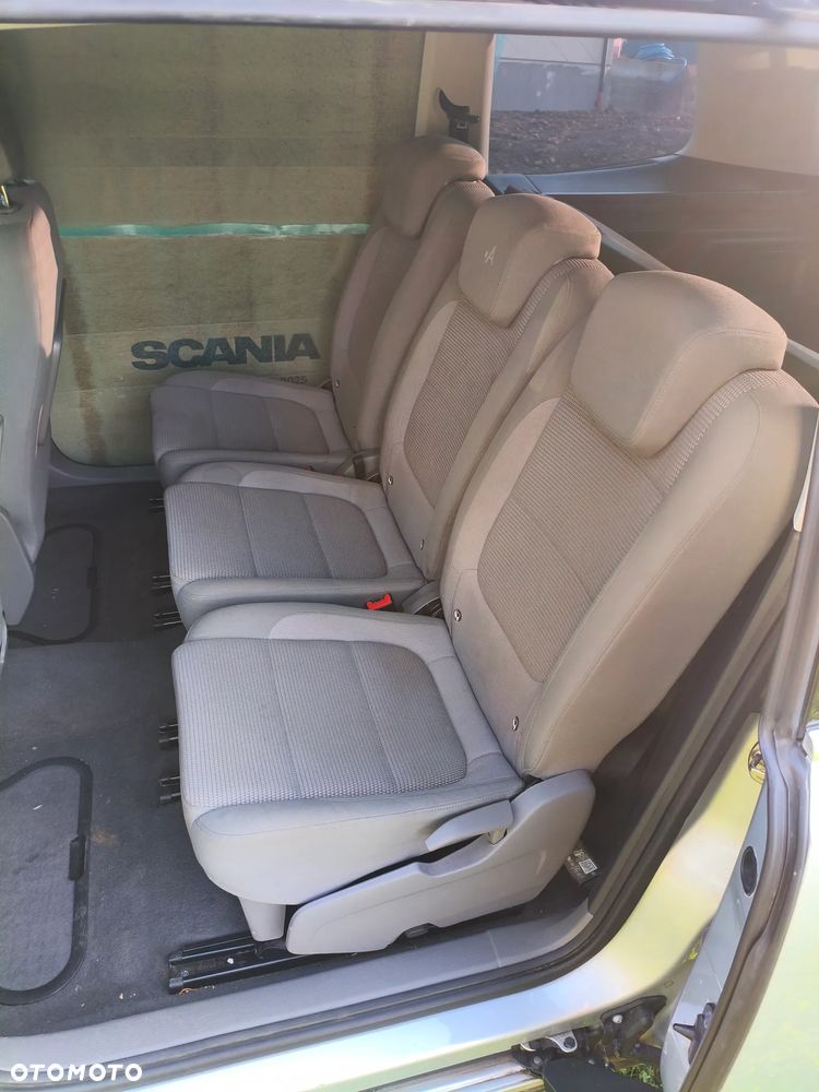 Volkswagen Sharan - 12