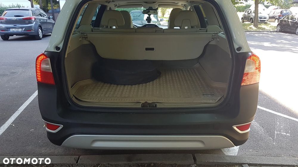 Volvo XC 70 3.2 AWD Summum - 35