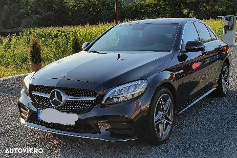 Mercedes-Benz C 300 9G-TRONIC AMG Line - 3