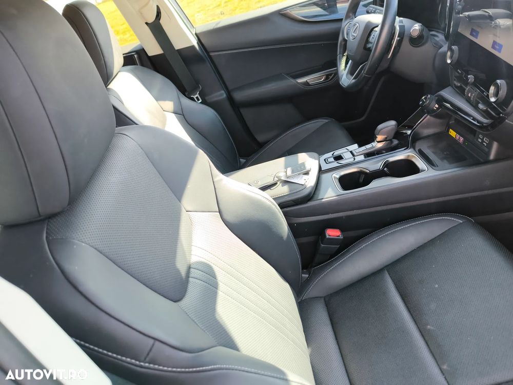 Lexus Seria NX 350h Luxury Line - 13