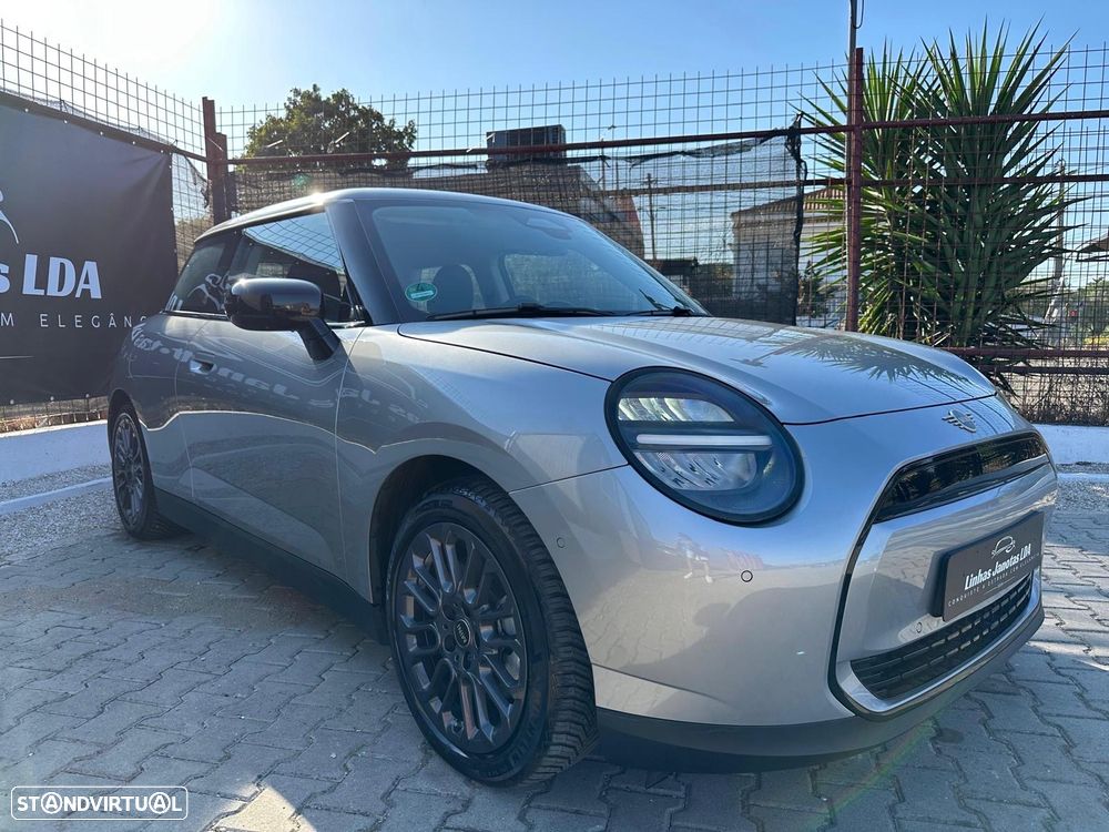 MINI 3 Portas Cooper E Essential - 5