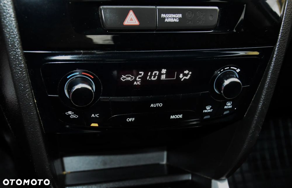 Suzuki Vitara - 25