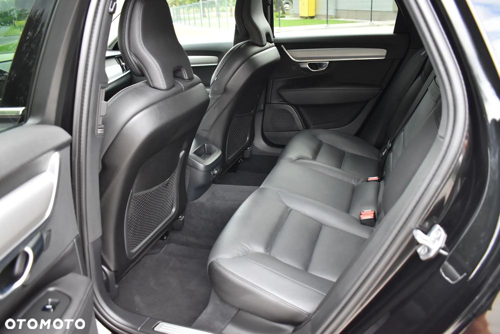 Volvo S90 D4 Geartronic Momentum Pro - 21