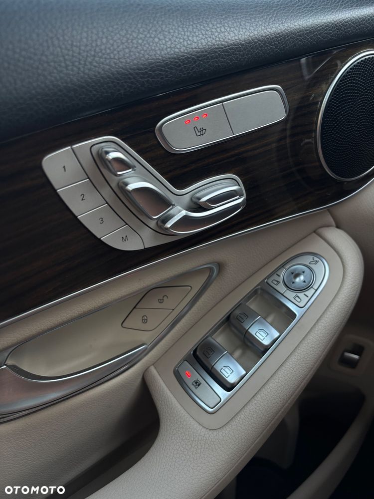 Mercedes-Benz GLC - 13