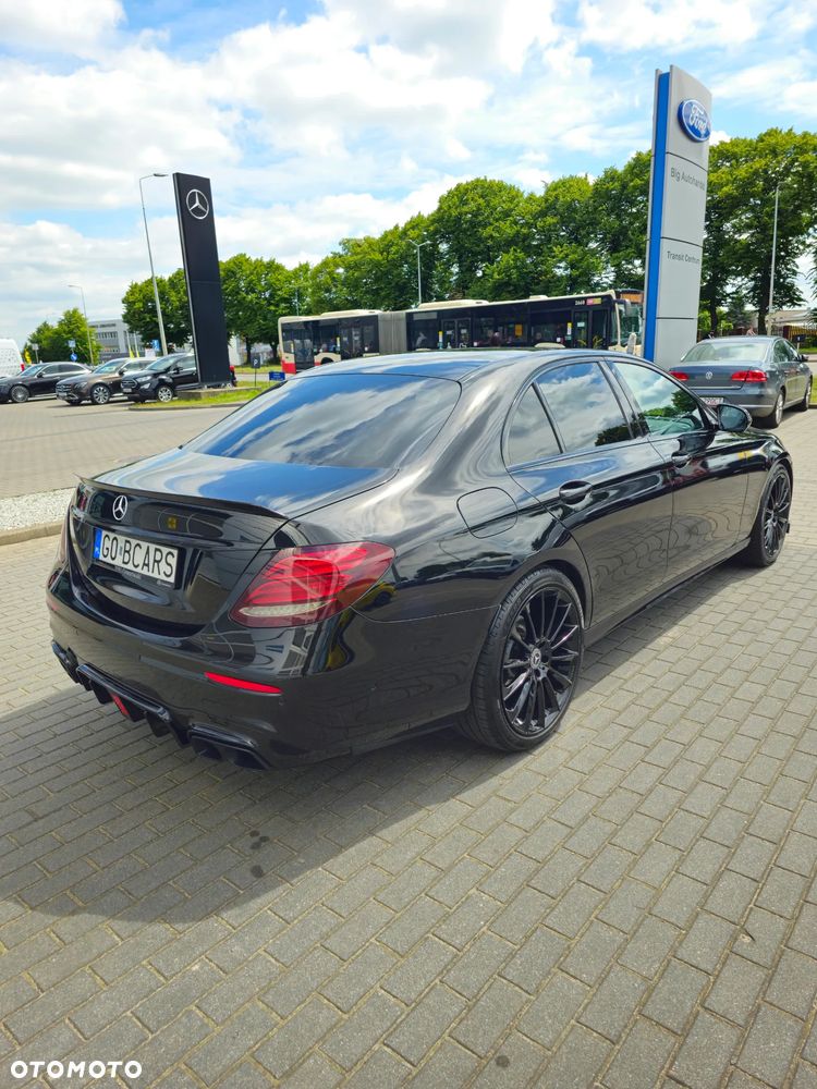 Mercedes-Benz Klasa E 220 d 9G-TRONIC - 12