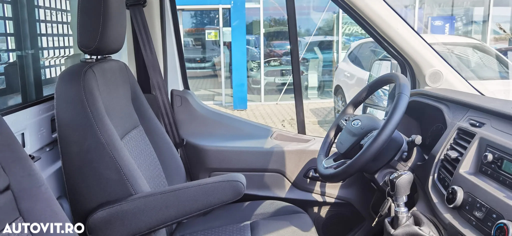 Ford Transit 3 locuri + bena 5.2 m - 4