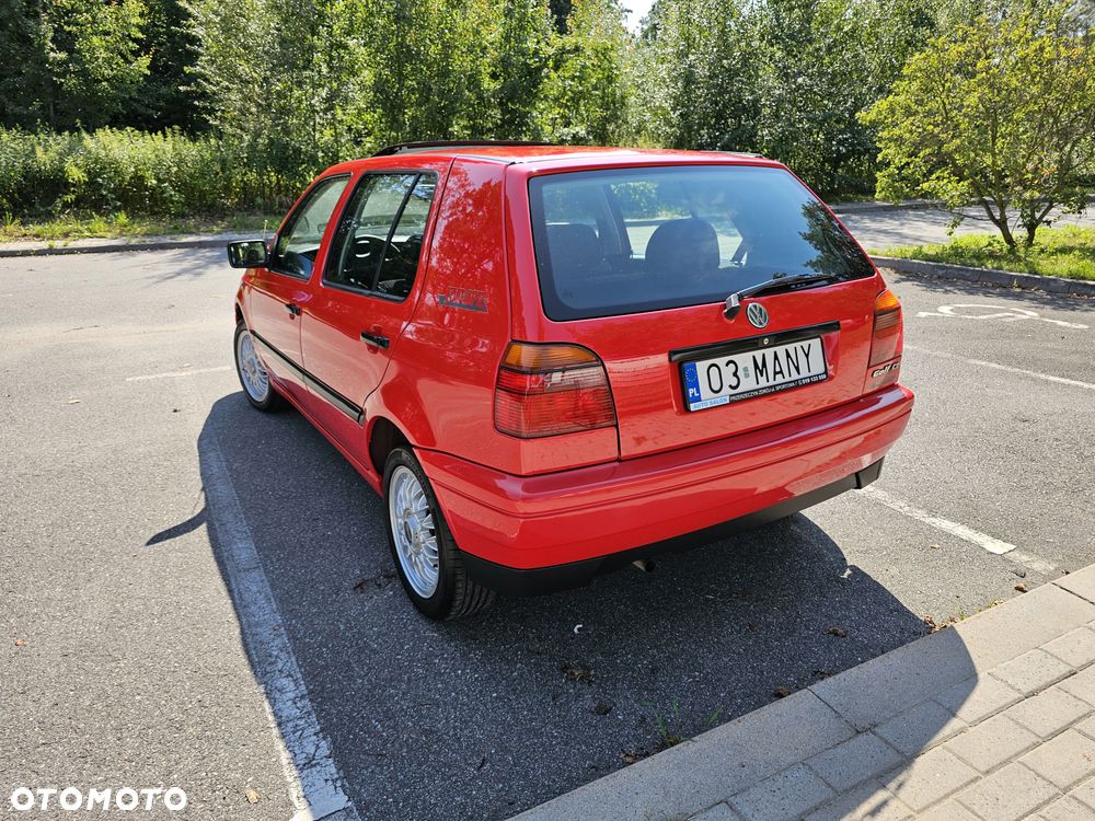 Volkswagen Golf - 4