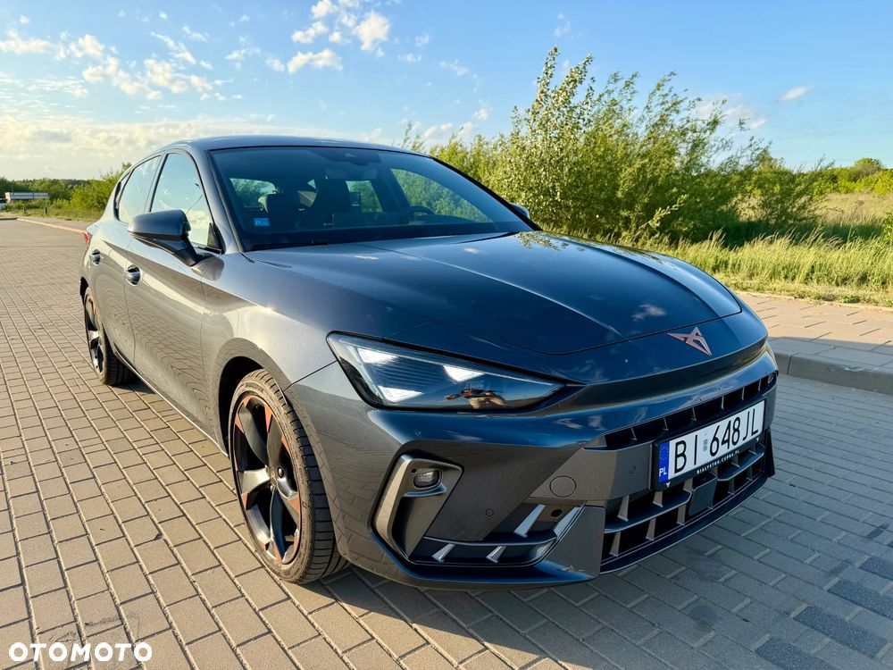Cupra Leon 1.5 eTSI mHEV DSG - 2