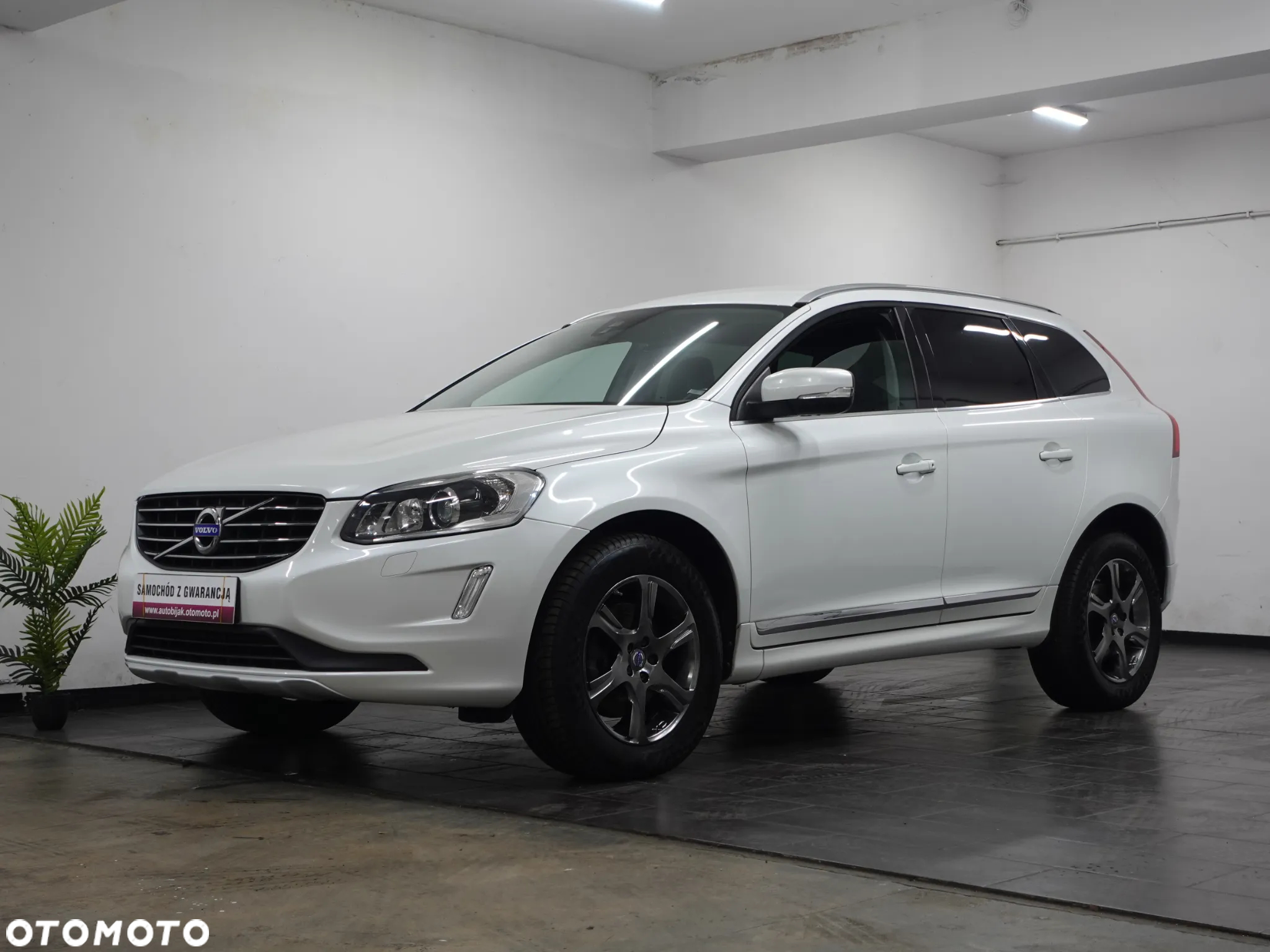 Volvo XC 60 D4 AWD Summum - 4