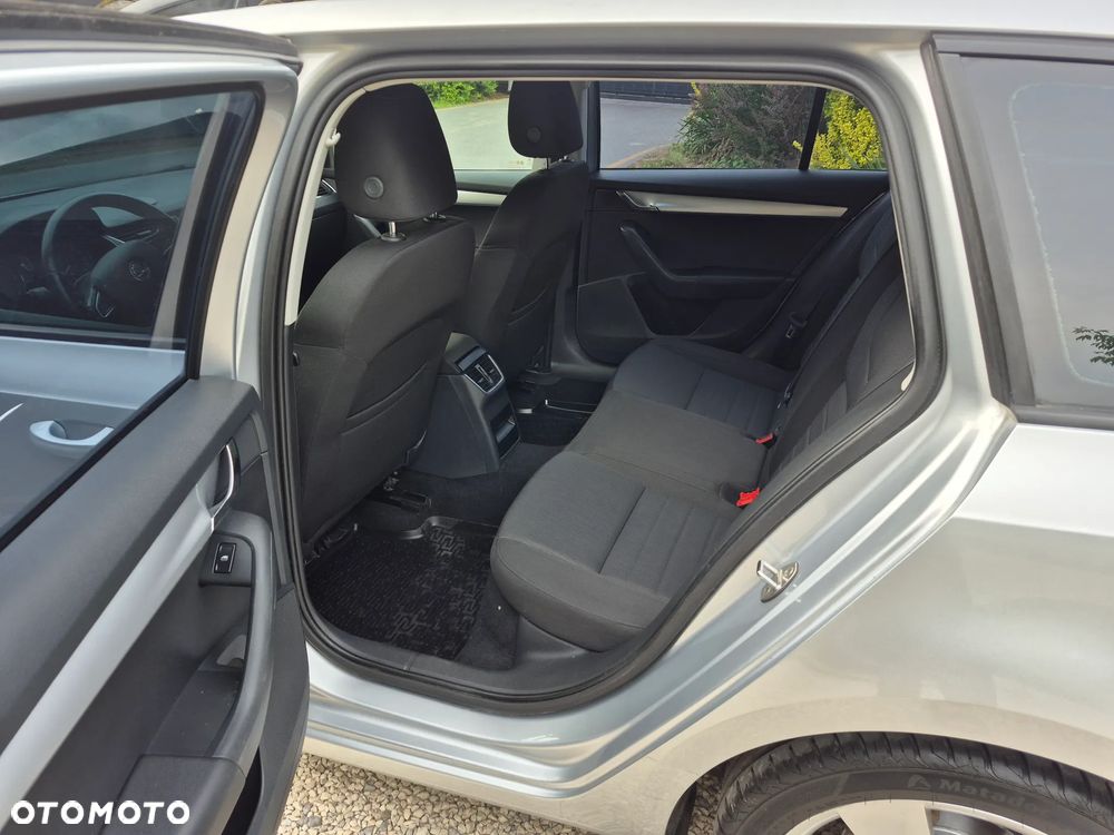 Skoda Octavia 1.6 TDI Elegance - 10