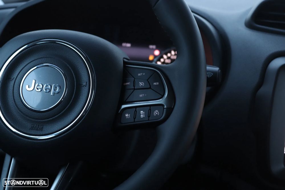 Jeep Renegade 1.0 T-GDI Limited - 32