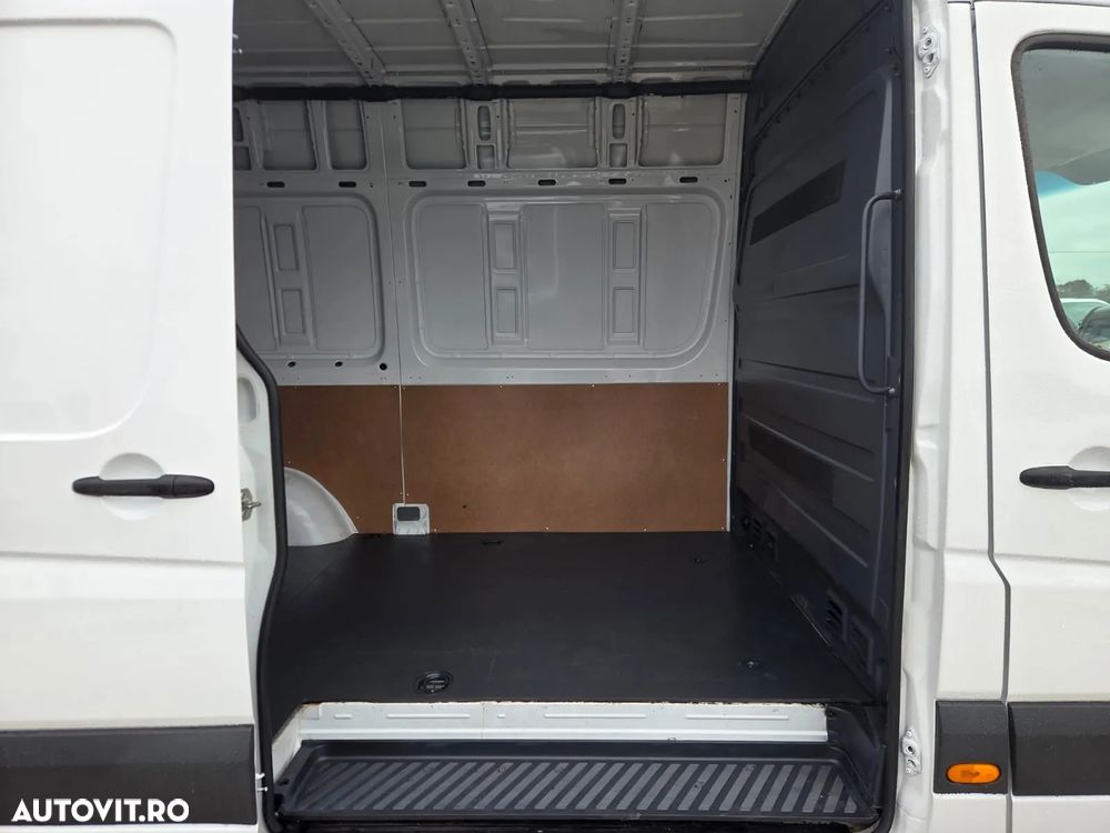 Mercedes-Benz Sprinter L3H2 - 14