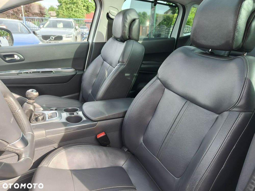Peugeot 3008 HDi FAP 150 Family - 14