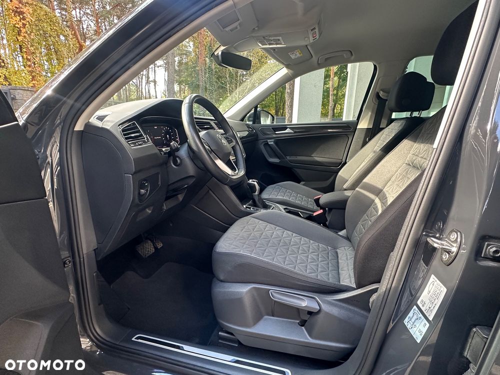 Volkswagen Tiguan ver-2-0-tdi-elegance-dsg - 29