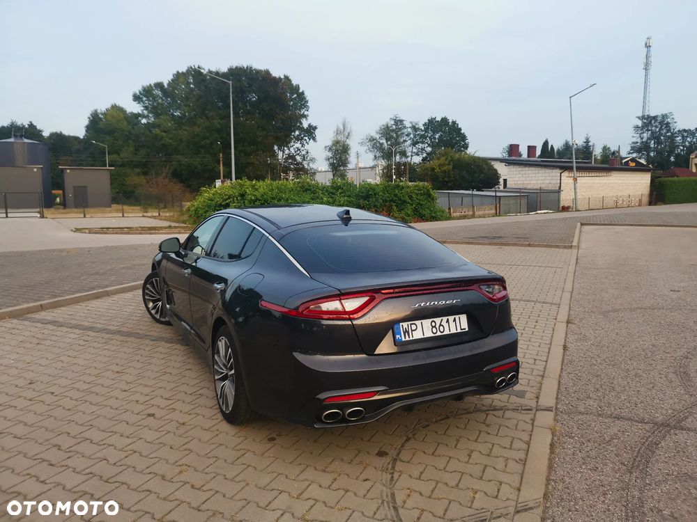 Kia Stinger - 8