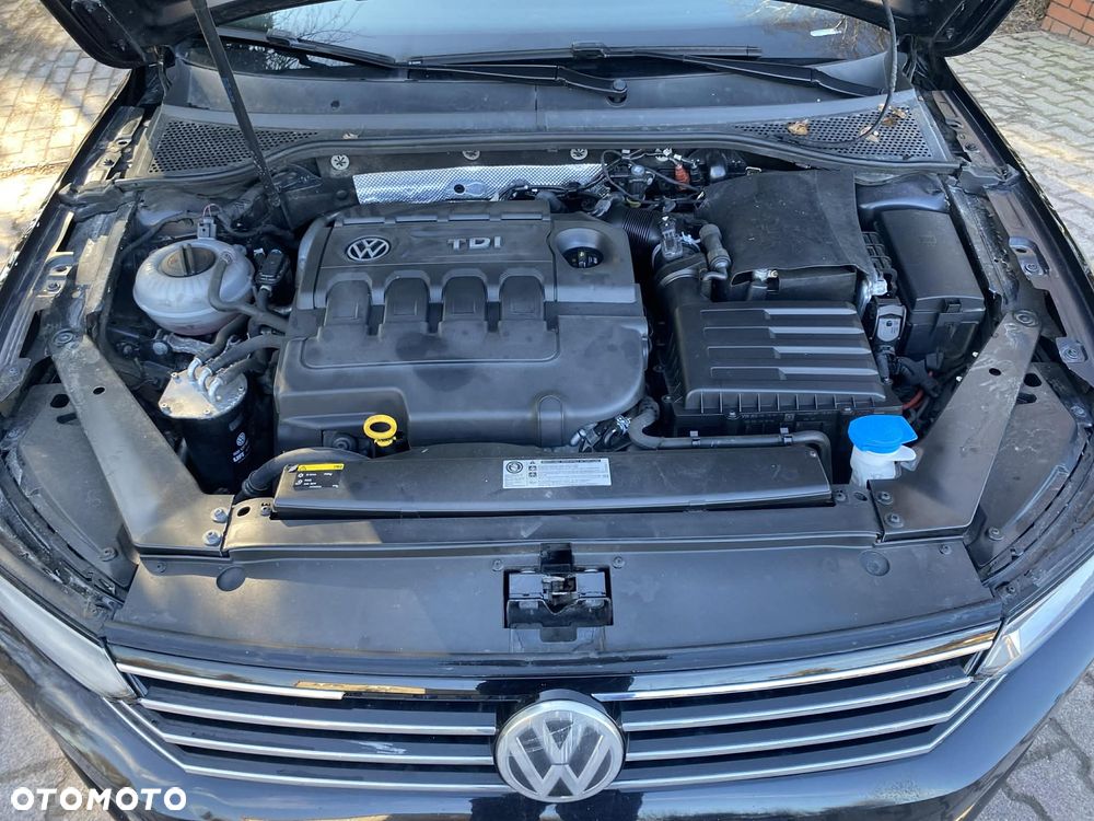 Volkswagen Passat - 19