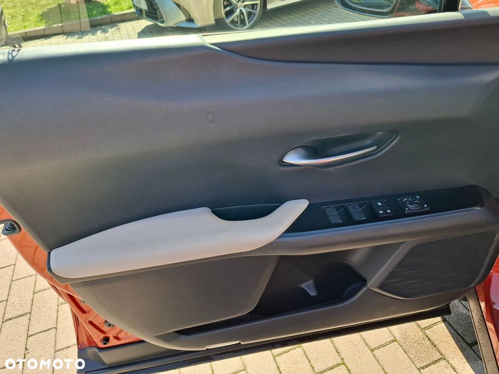 Lexus UX 200 Optimum 2WD - 12