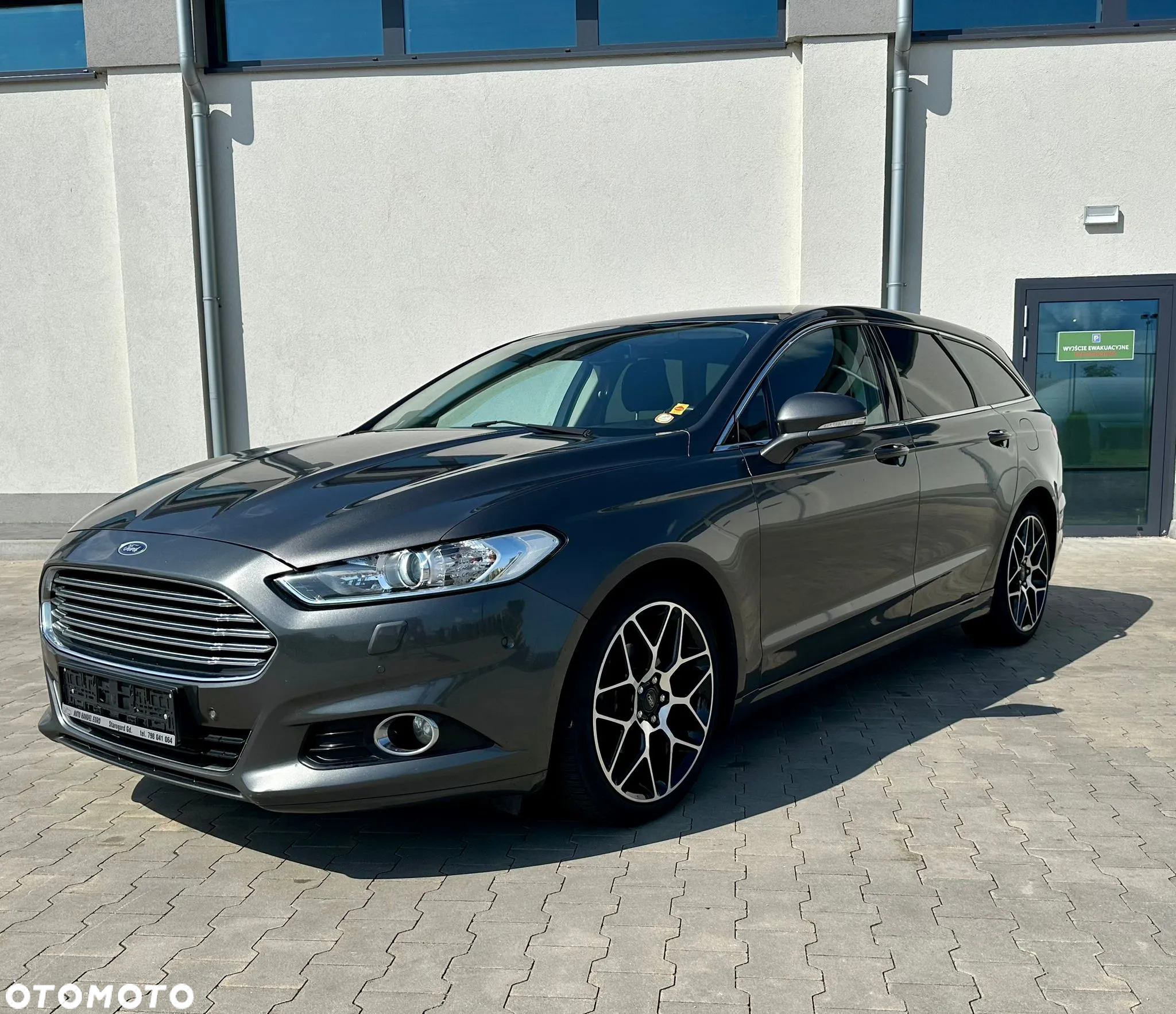 Ford Mondeo 1.5 EcoBoost Ambiente Plus - 2