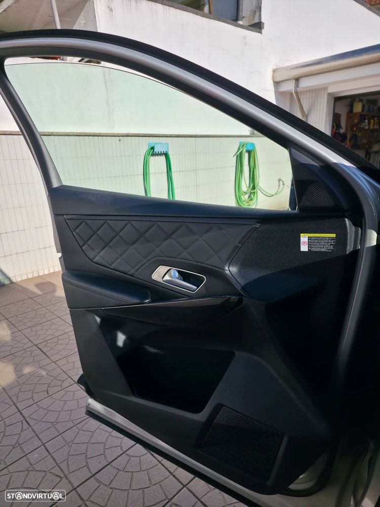 DS DS7 Crossback 4x4 Rivoli - 12