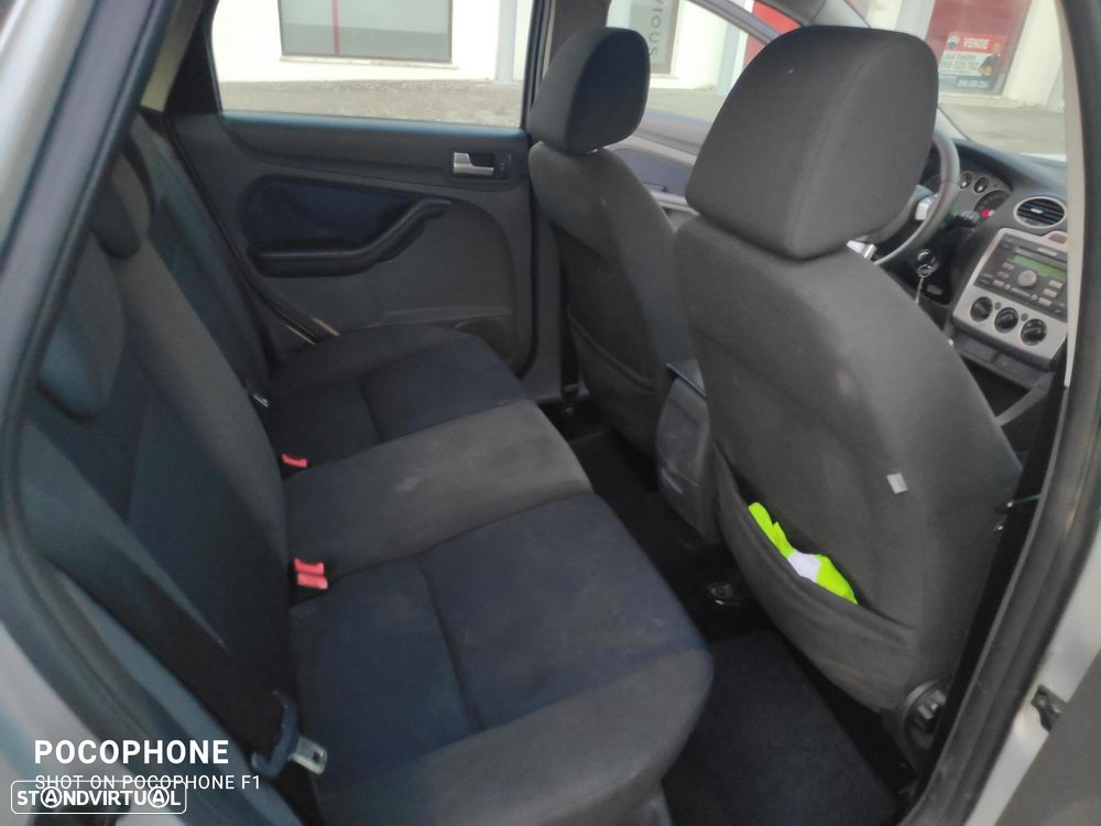 Ford Focus SW 1.4 Sport - 17