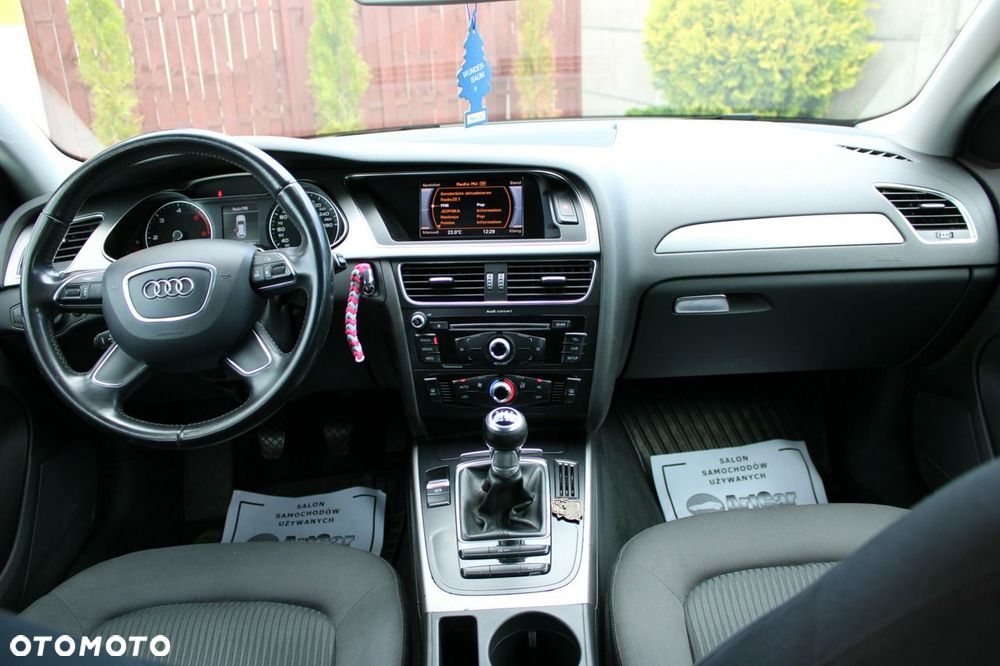 Audi A4 Avant 2.0 TDI DPF Ambiente - 22