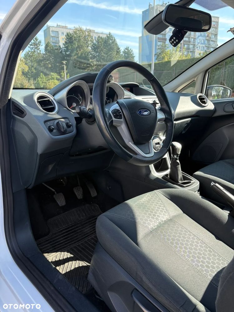 Ford Fiesta - 5