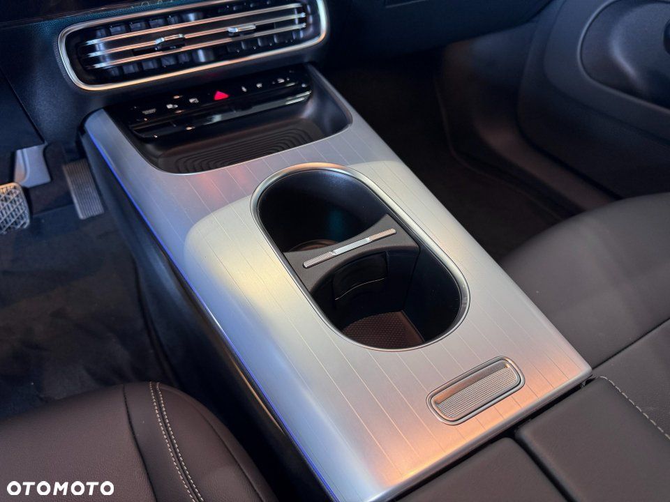 Mercedes-Benz CLA - 11