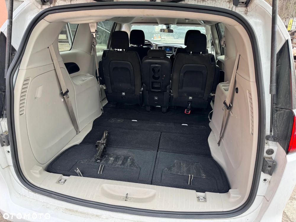 Chrysler Pacifica - 10