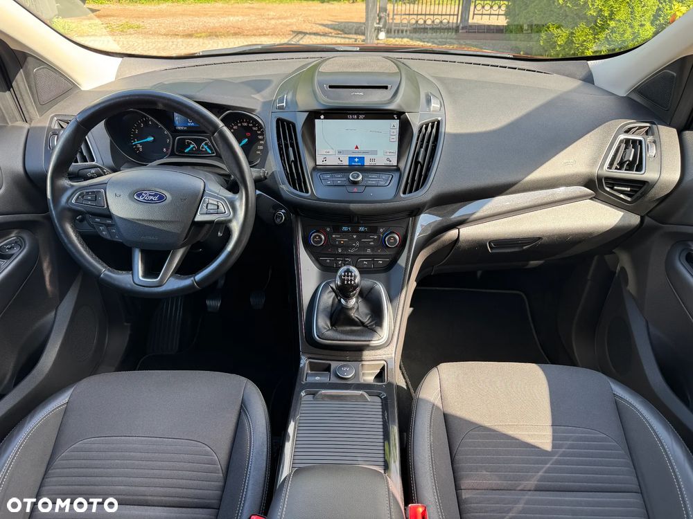 Ford Kuga 1.5 EcoBoost 2x4 Titanium - 12