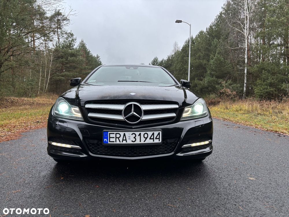 Mercedes-Benz Klasa C 180 CGI BlueEff - 9