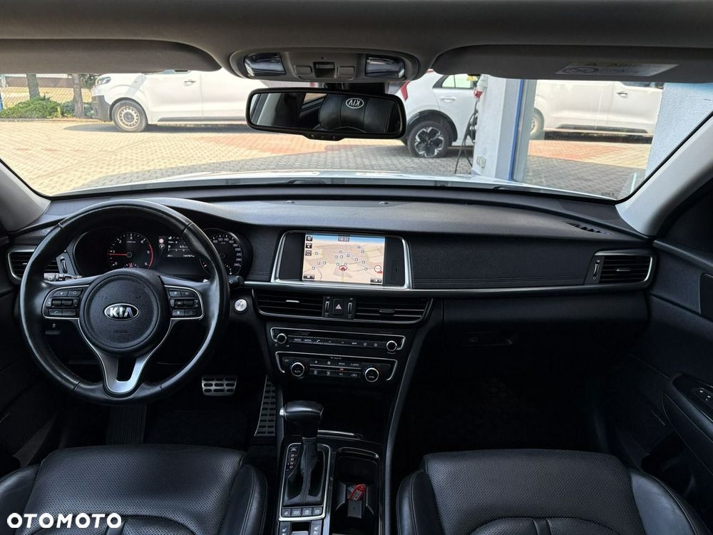 Kia Optima - 14