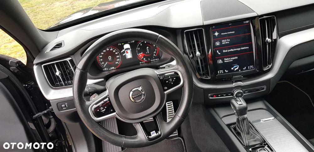 Volvo XC 60 T6 AWD R-Design - 18