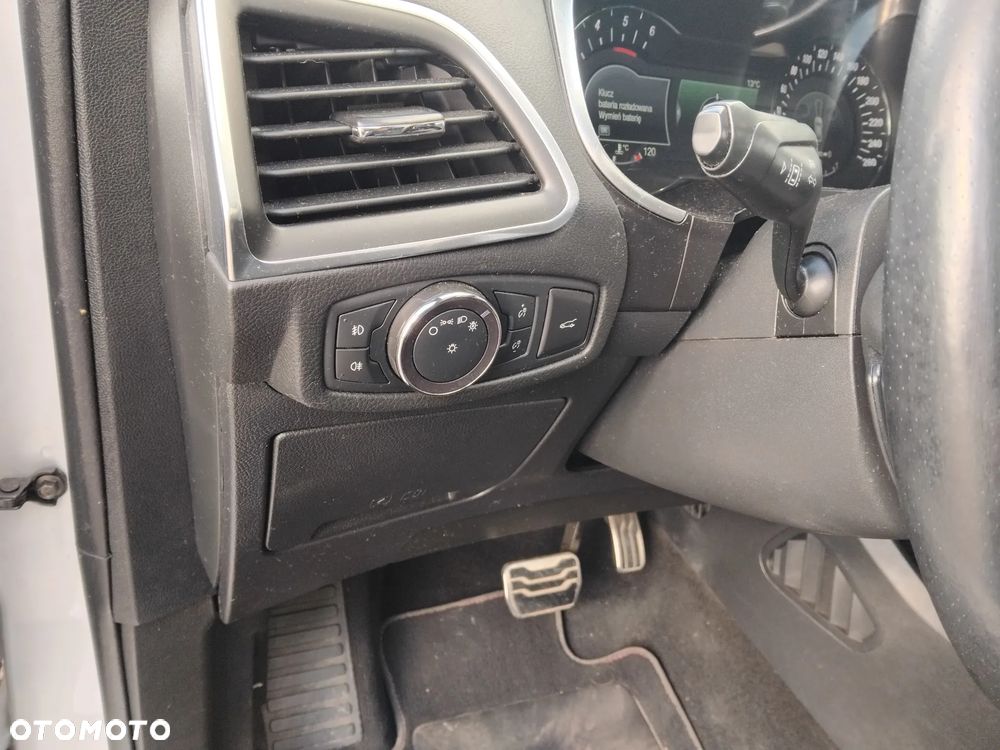 Ford S-Max - 18