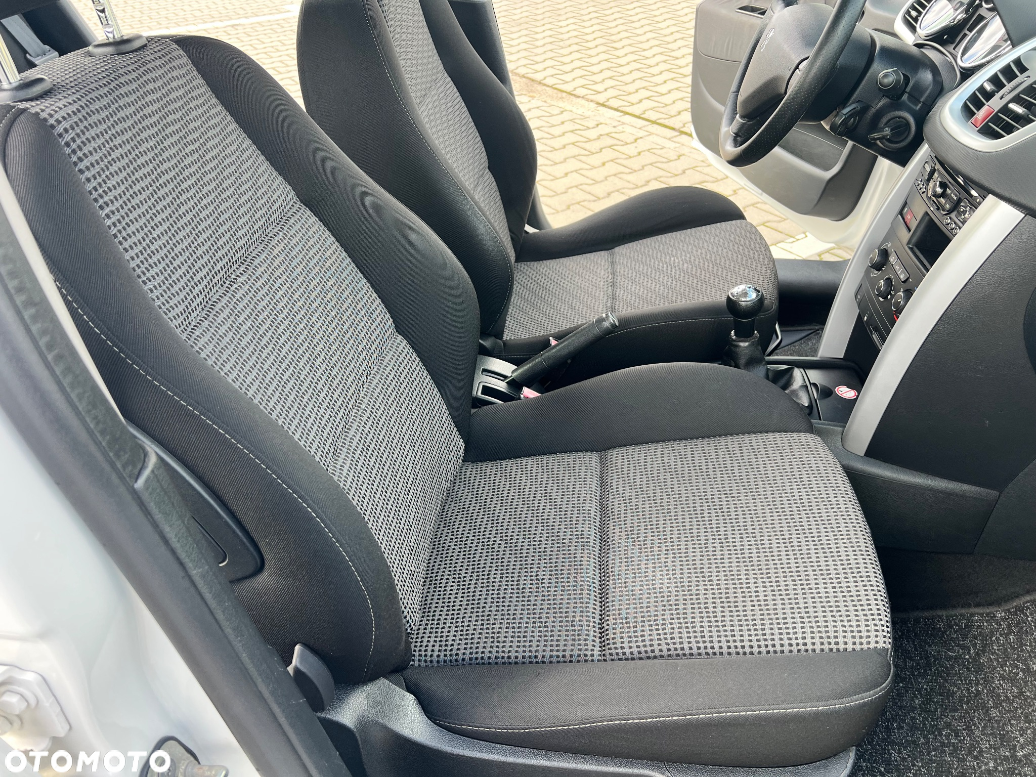 Peugeot 207 1.4 Trendy - 9