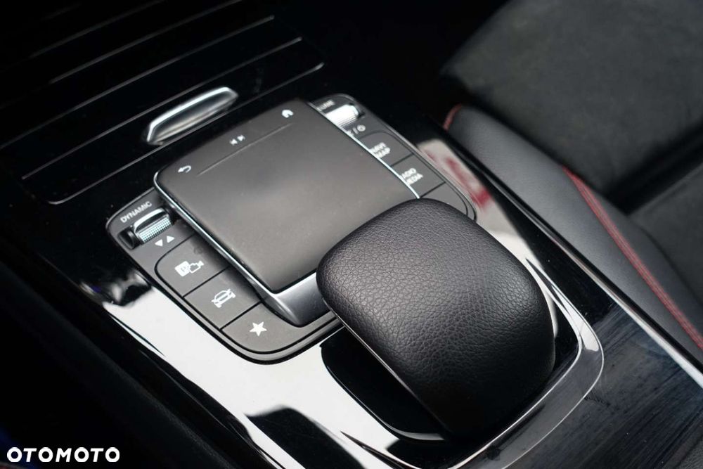 Mercedes-Benz CLA - 19