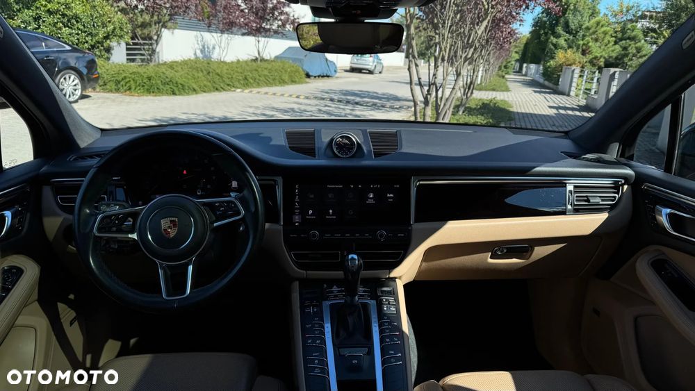 Porsche Macan Standard - 14