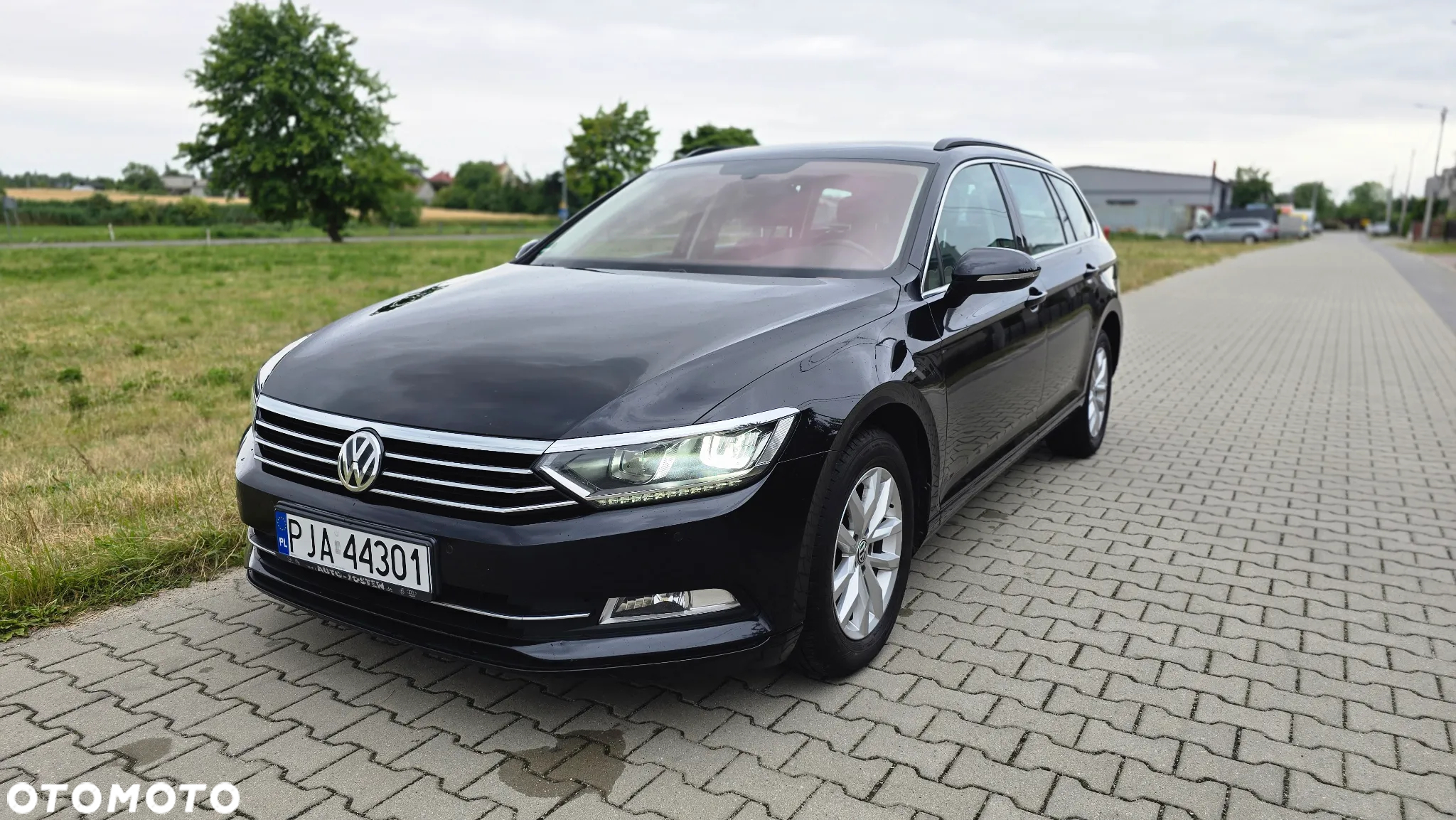 Volkswagen Passat 2.0 TDI BMT Comfortline DSG - 14