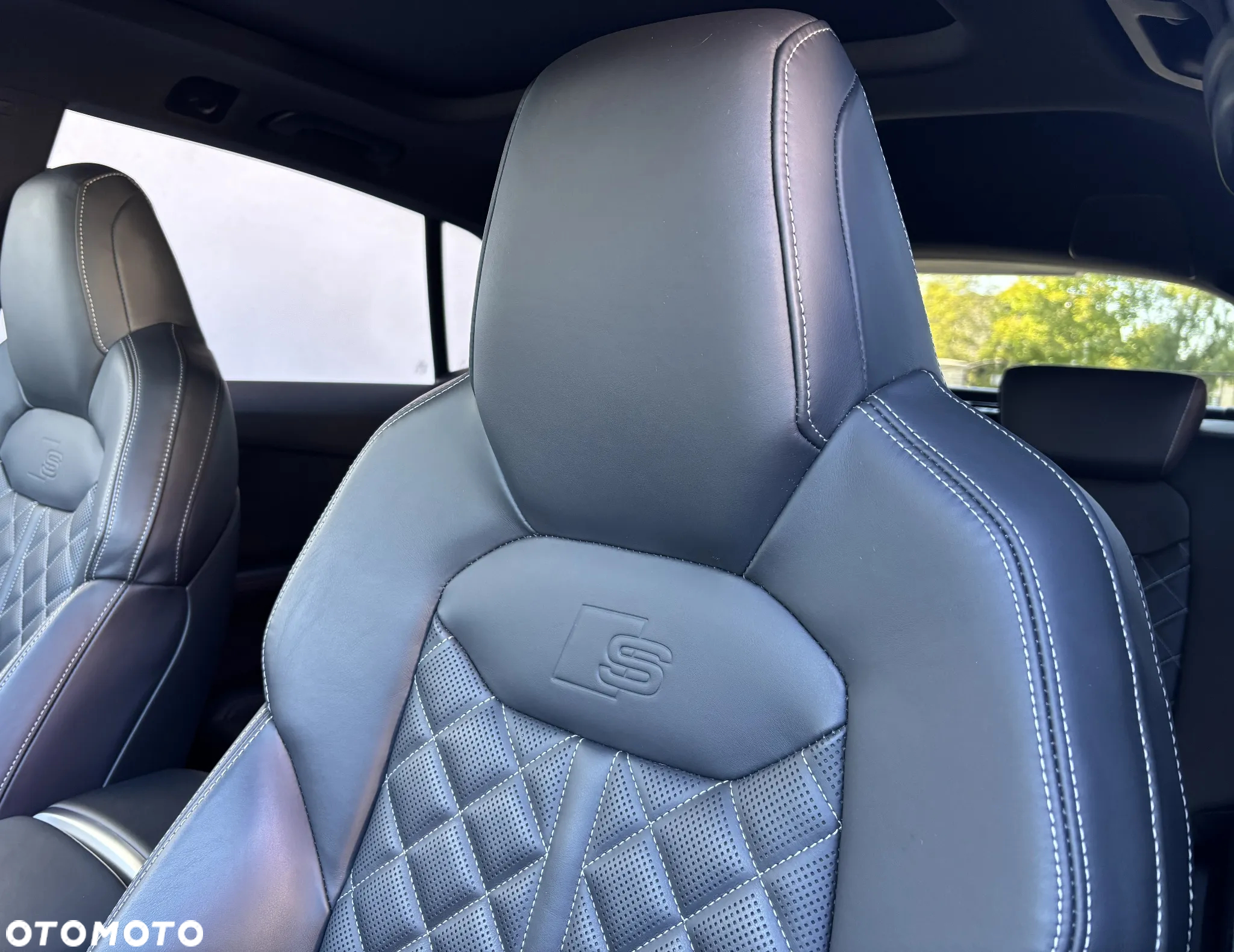 Audi Q8 - 12