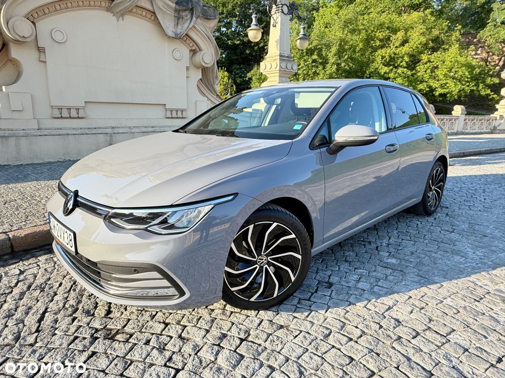 Volkswagen Golf 1.5 TSI EVO Active - 1