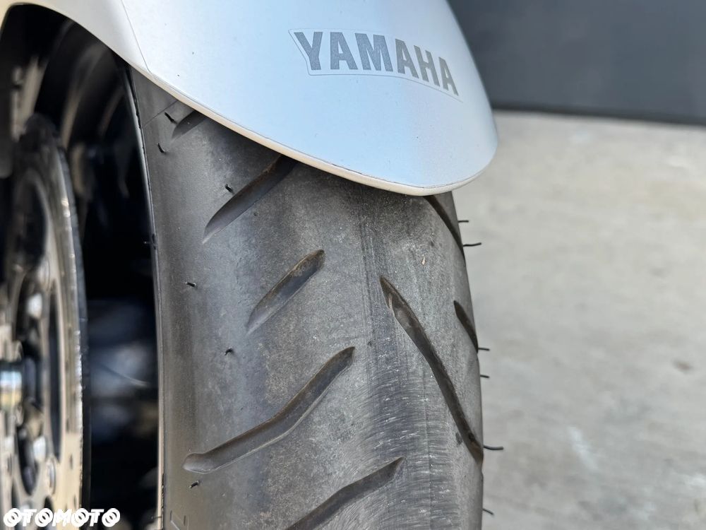 Yamaha FJR - 17
