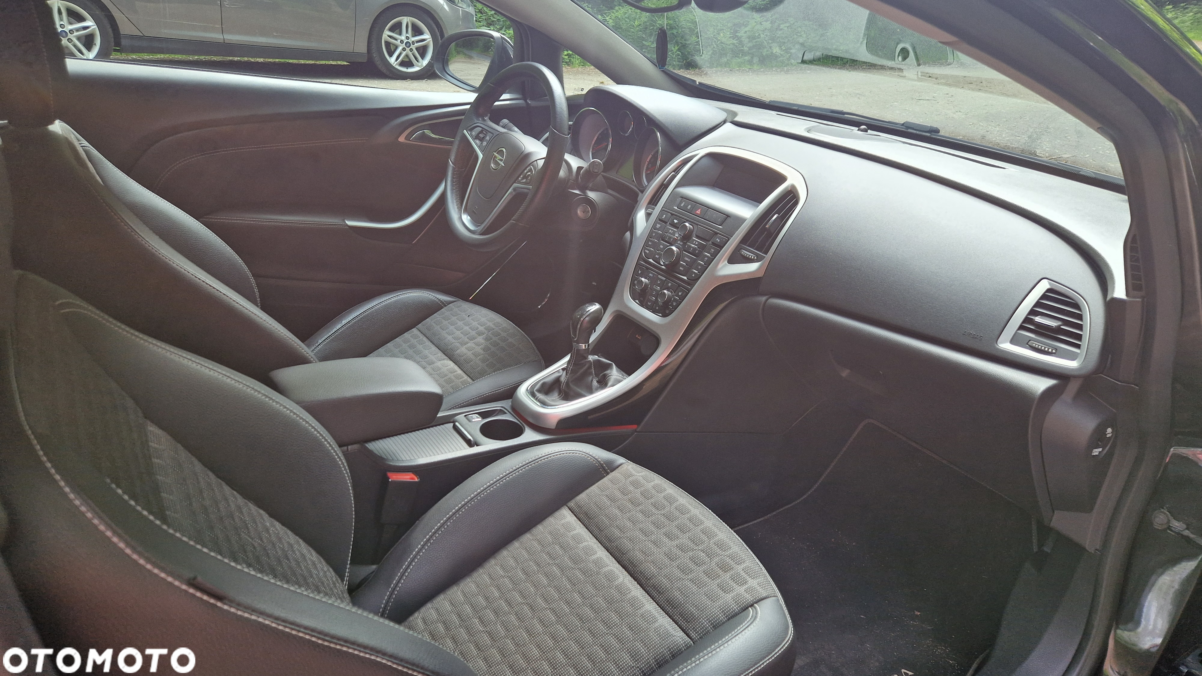 Opel Astra GTC 1.4 Turbo - 7