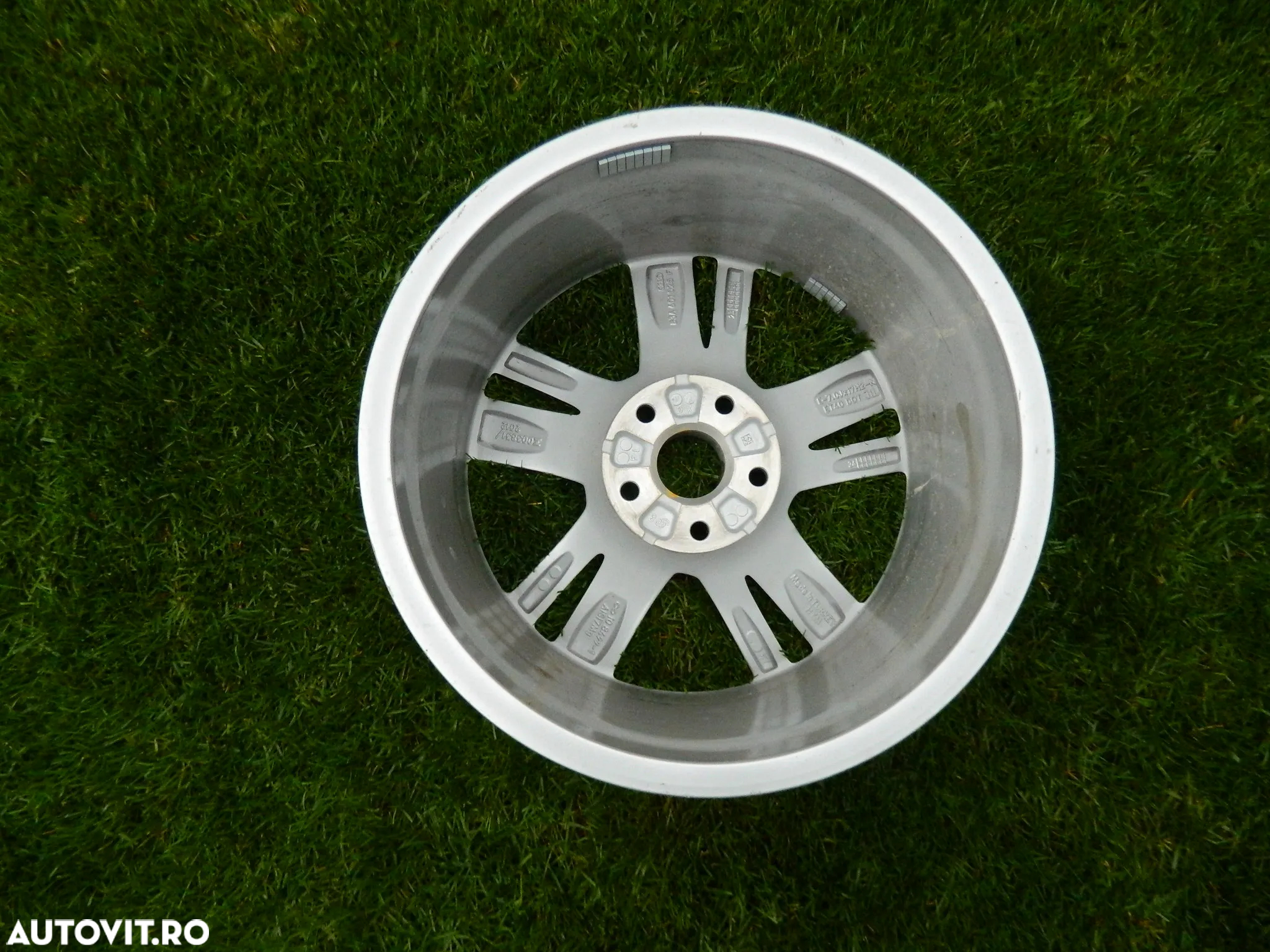 Janta pe 17"  Audi Q3 , Q3 Sportback cod 83A601025F - 4