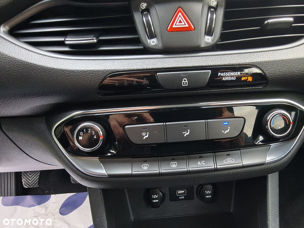 Hyundai i30 i30cw 1.4 Fifa World Cup Edition - 20
