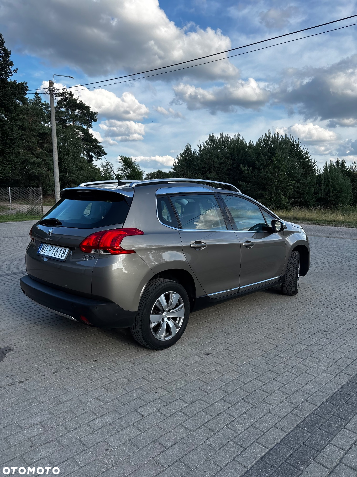 Peugeot 2008 1.2 Pure Tech GPF Allure S&S - 9