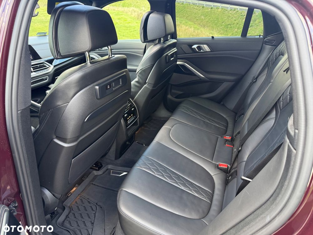 BMW X6 M50i - 9