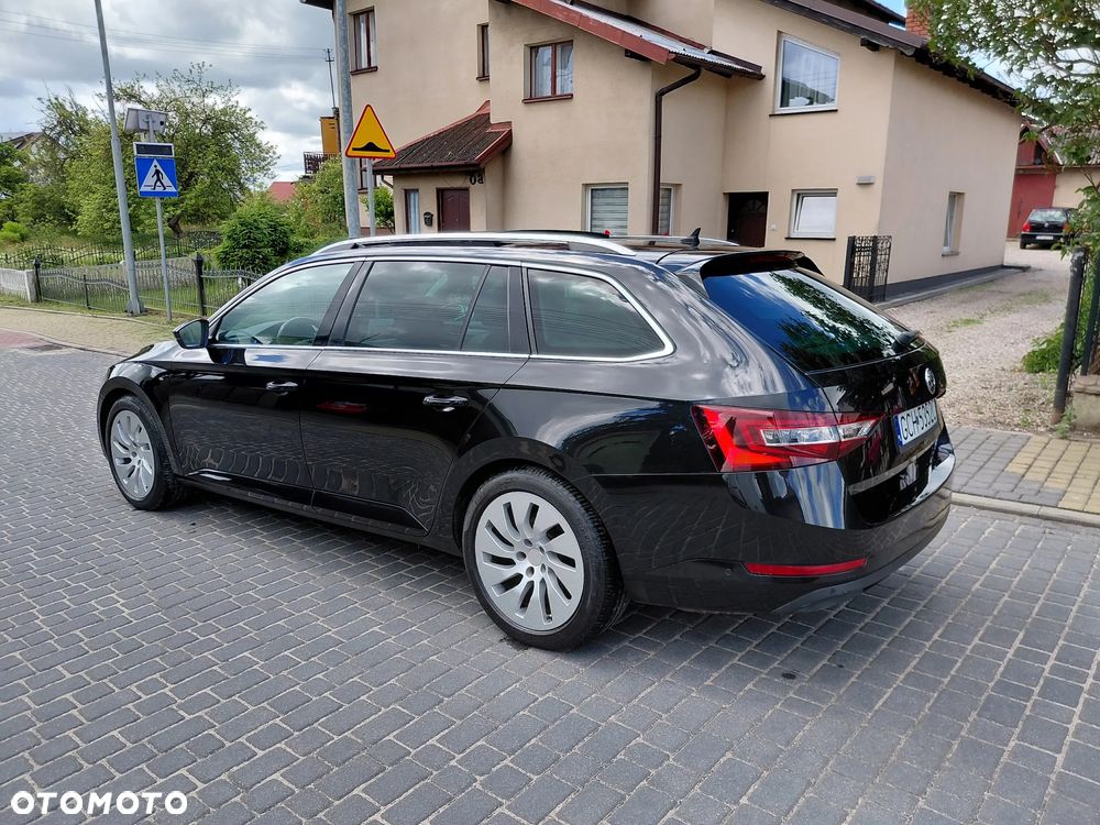 Skoda Superb 2.0 TDI 4x4 Style DSG - 5