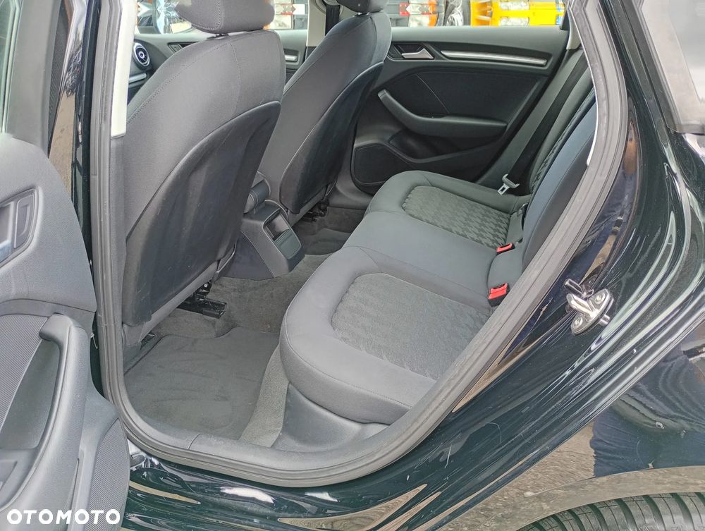 Audi A3 Sportback 1.2 TFSI Ambition - 10