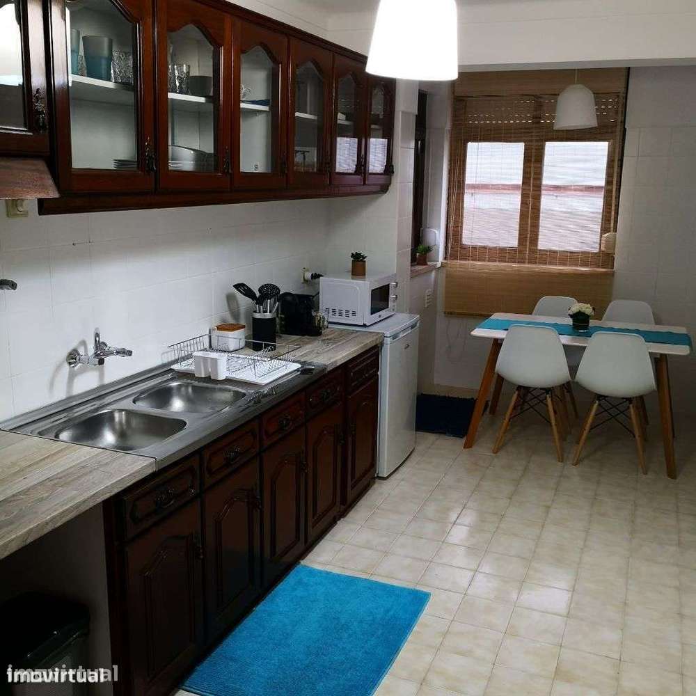 Apartamento T2 com garagem e elevador para arrendamento anual - Grande imagem: 5/7